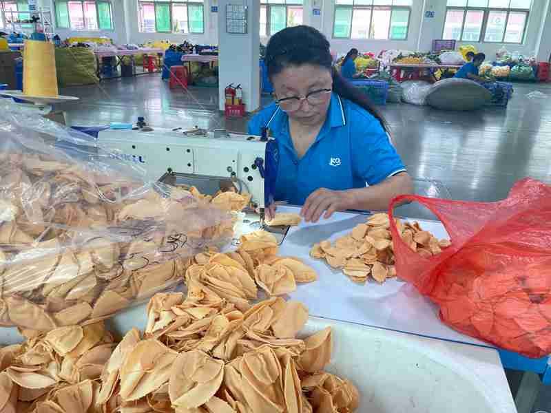 304. Skilled workers Sewing & Panel Assembly