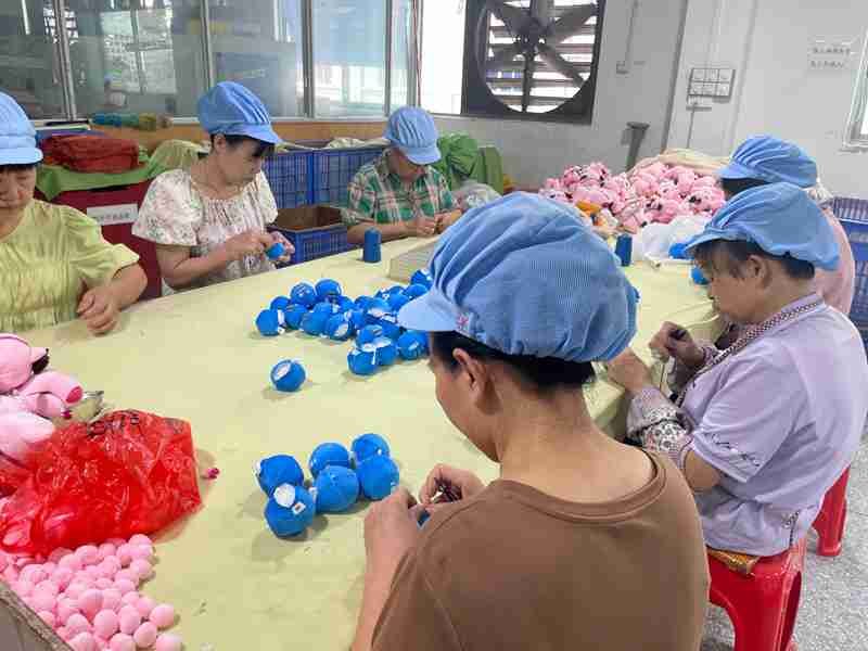 309. Hand Stitching & Closure Sewing