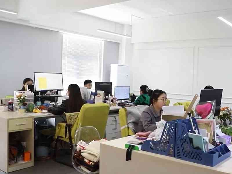 You Are Not Working with a Pure Middleman Model