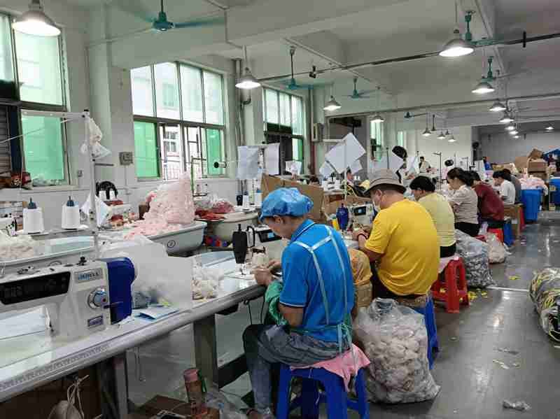 23 Custom Vinyl Toys Factory 04